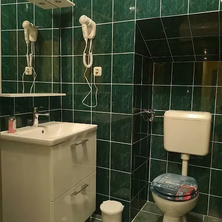 Niko Apartment