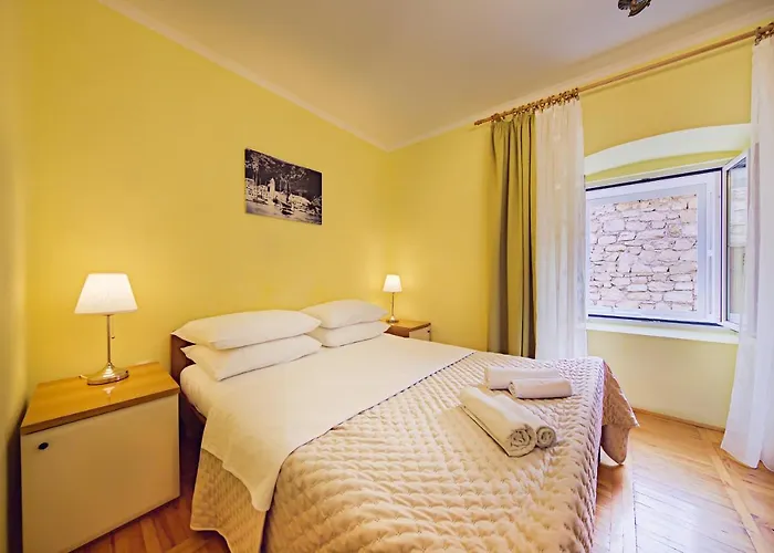 Apartment Niko Skradin